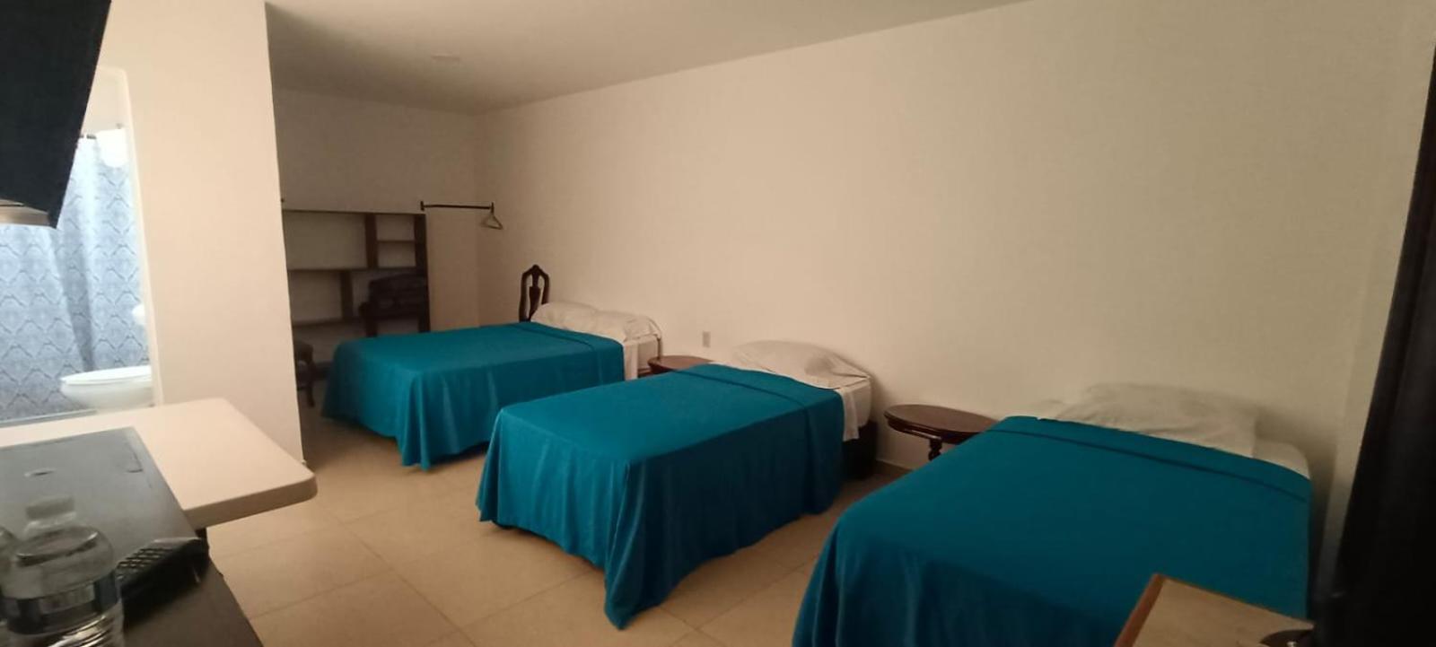Estancia Santa Fe Celaya  Zimmer foto